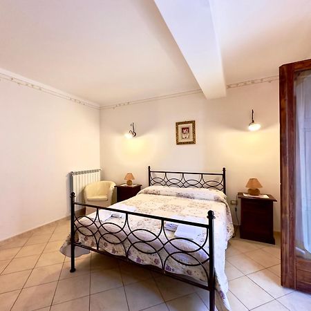 Bed and Breakfast Il Ritrovo Delle Volpi Аджерола Экстерьер фото