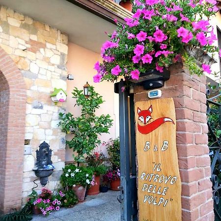 Bed and Breakfast Il Ritrovo Delle Volpi Аджерола Экстерьер фото