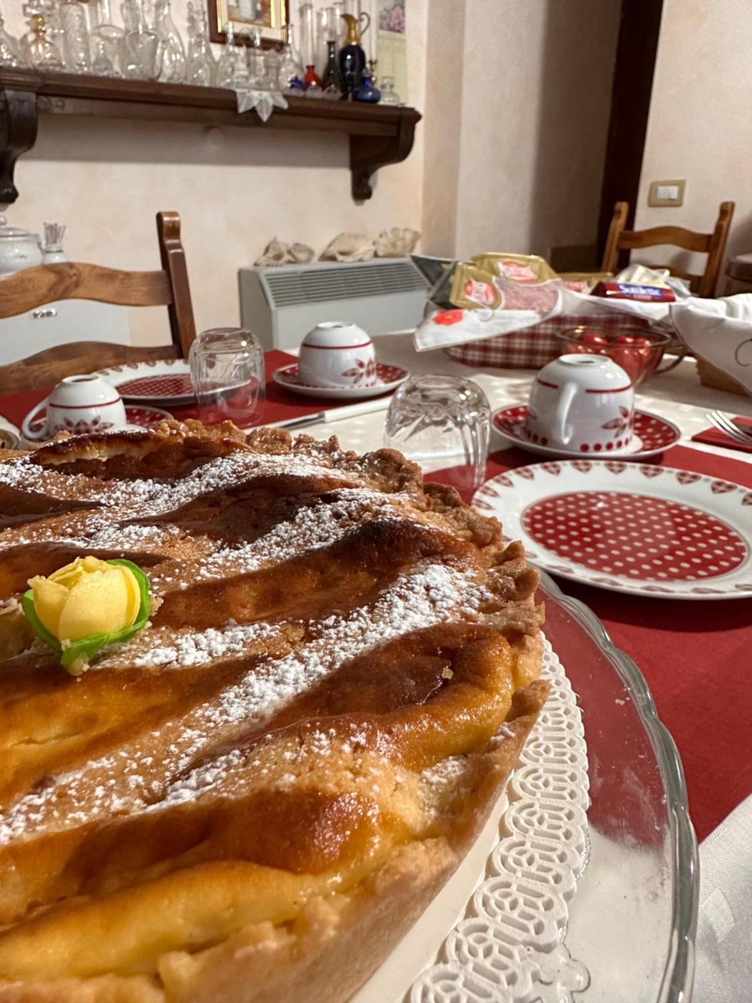 Bed and Breakfast Il Ritrovo Delle Volpi Аджерола Экстерьер фото