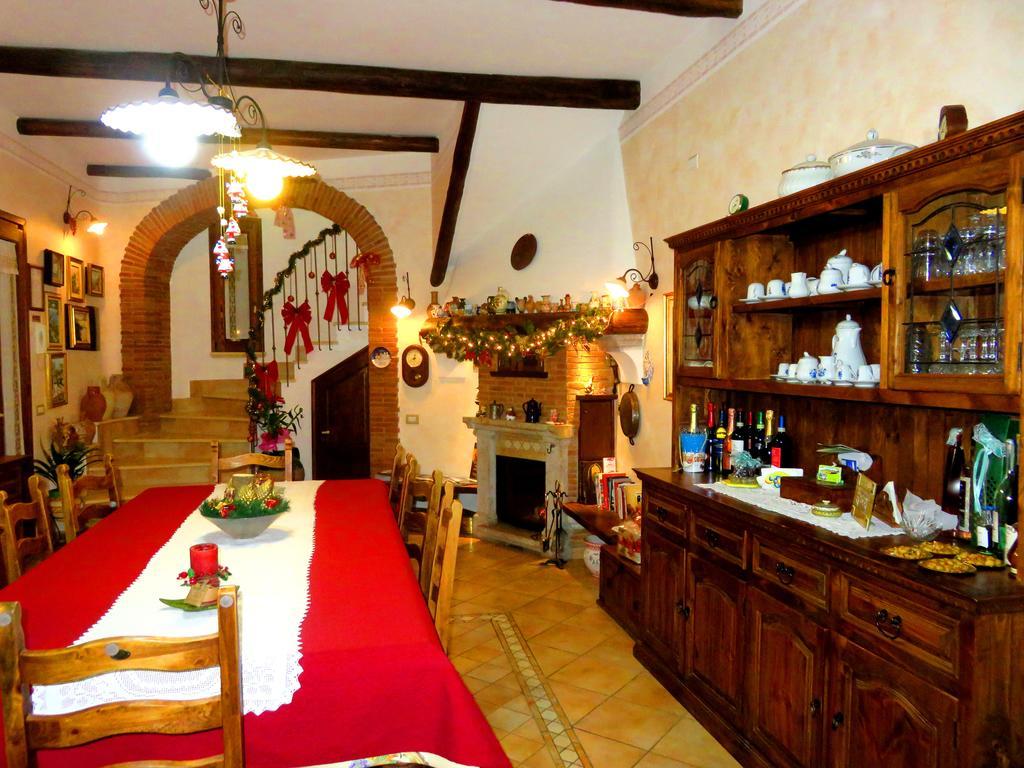 Bed and Breakfast Il Ritrovo Delle Volpi Аджерола Экстерьер фото